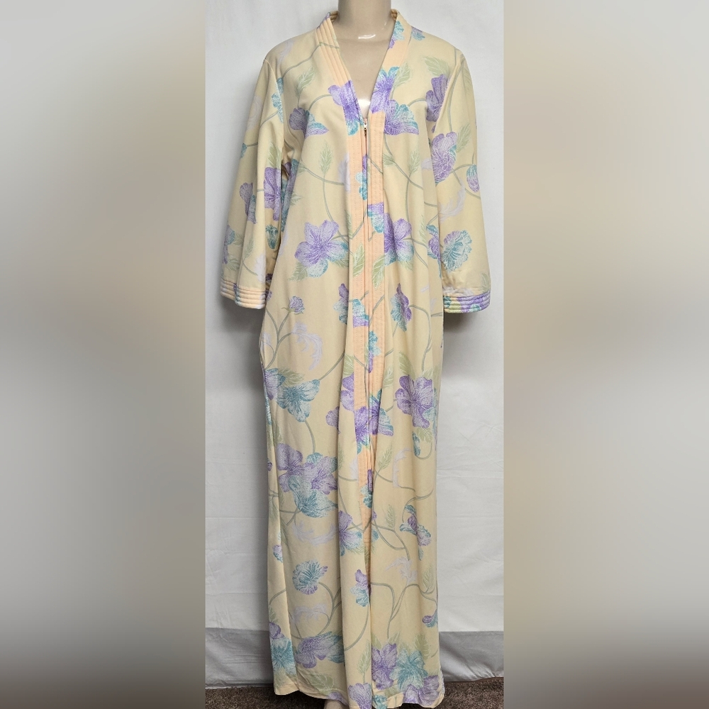 Sears Cream Floral Robe